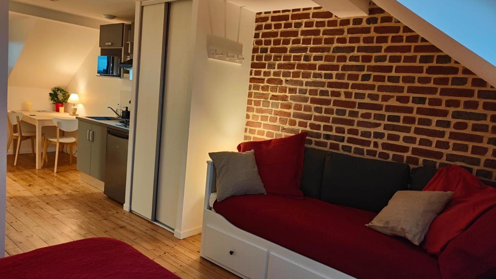 Gargantua Apartment
